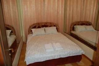 Гостиница Лайк Хостел на Самокиша Симферополь Кровать в общем номере для мужчин-43